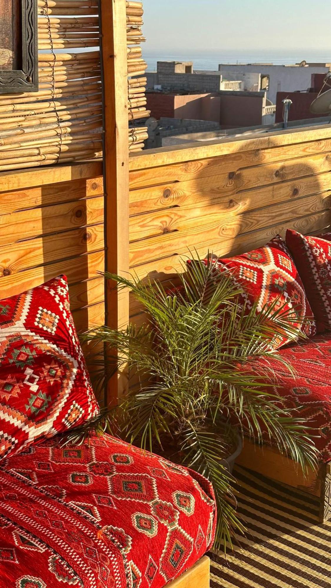 Bed and Breakfast Aourir Waves Surf House Zewnętrze zdjęcie